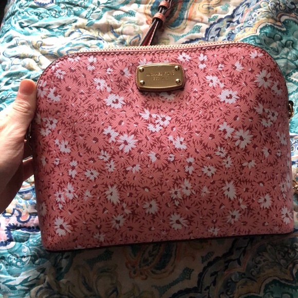 Michael Kors Handbags - Michael Kors Satchel